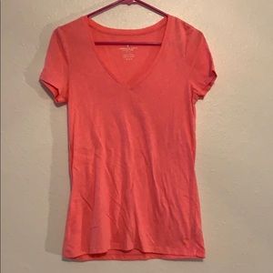 American eagle pink v neck